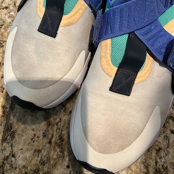 Nike Air Huarache - Picture 4 of 5